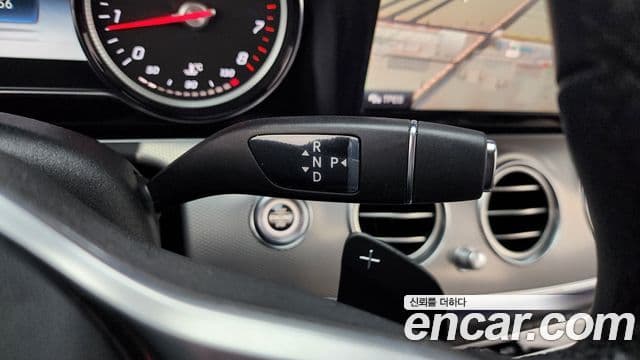 Mercedes-Benz E-Class 2020 — ფოტო 9/20