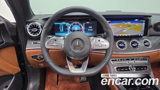 Mercedes-Benz E-Class 2019 — ფოტო 13/20