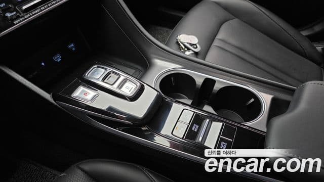 Hyundai Sonata 2019 — ფოტო 9/20