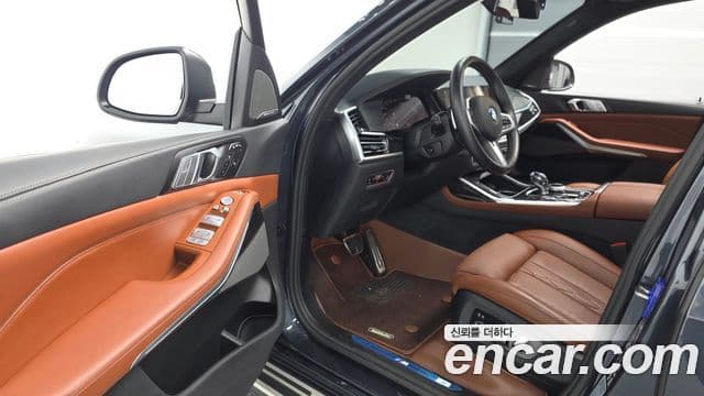 BMW X7 2022 — Şəkil 10/20