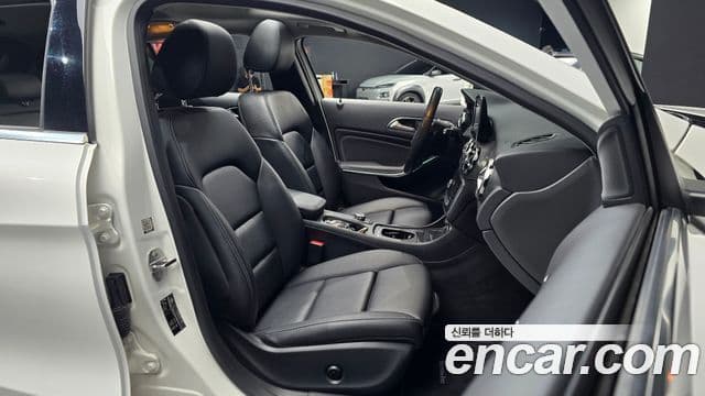 Mercedes-Benz GLA-Class 2019 — ფოტო 10/20