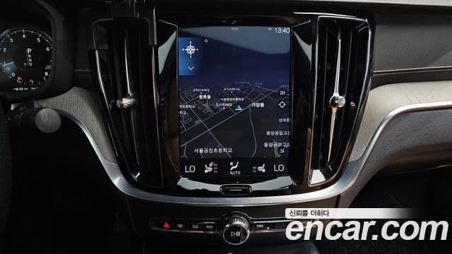 Volvo S60 2019 — Şəkil 14/20