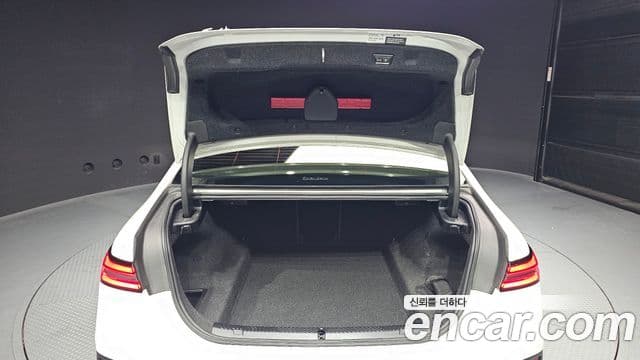 BMW 5 Series 2024 — ფოტო 19/20