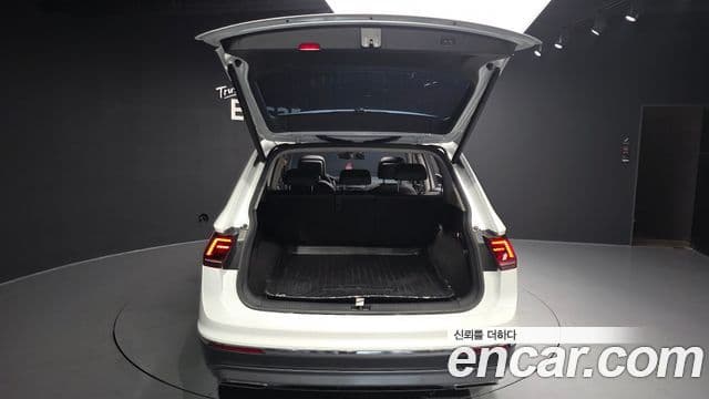 Volkswagen Tiguan Allspace 2018 — Фото 20/20