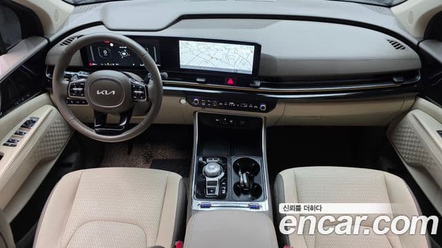 Kia Carnival 2024 — Şəkil 7/20