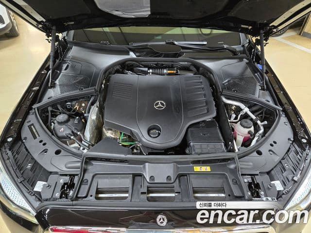 Mercedes-Benz S-Class 2025 — Photo 11/20