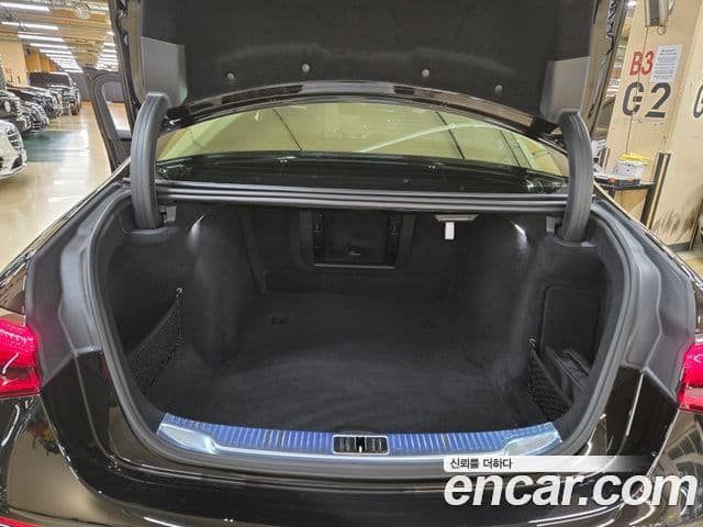 Mercedes-Benz S-Class 2025 — Photo 20/20