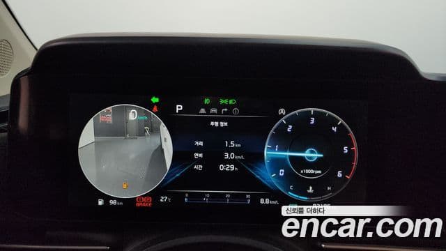 Kia Carnival 2020 — ფოტო 8/20