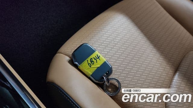 Kia Carnival 2020 — ფოტო 15/20