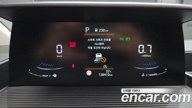 Hyundai Staria 2021 — ფოტო 8/20