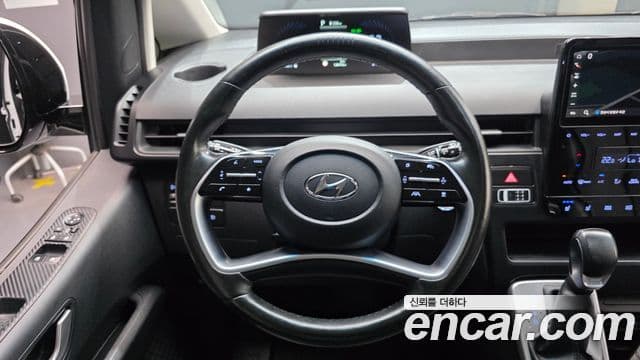 Hyundai Staria 2021 — ფოტო 13/20