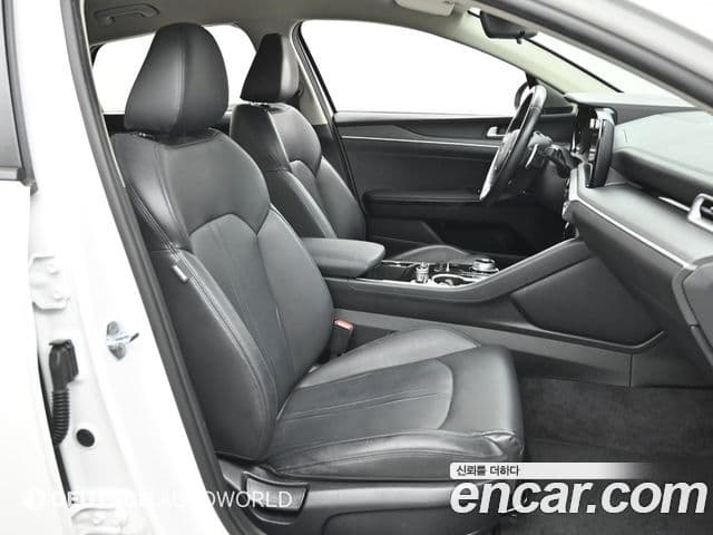 Kia K5 2022 — фото 9 из 20