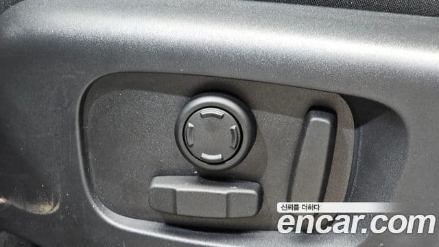 Land Rover Range Rover Evoque 2026 — ფოტო 14/20