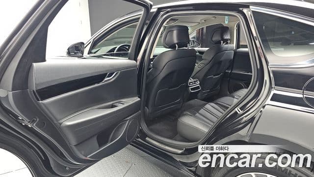 Genesis Electrified G80 2020 — Şəkil 12/20