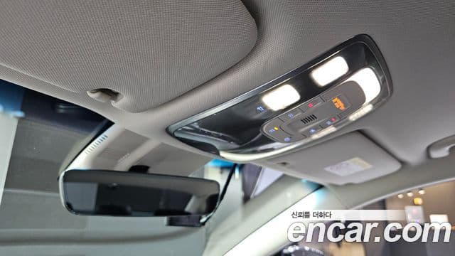 Genesis Electrified G80 2020 — Şəkil 19/20
