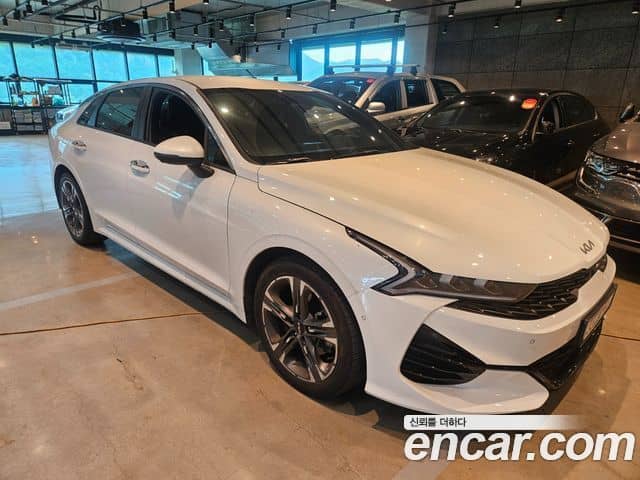 Kia K5, 2022