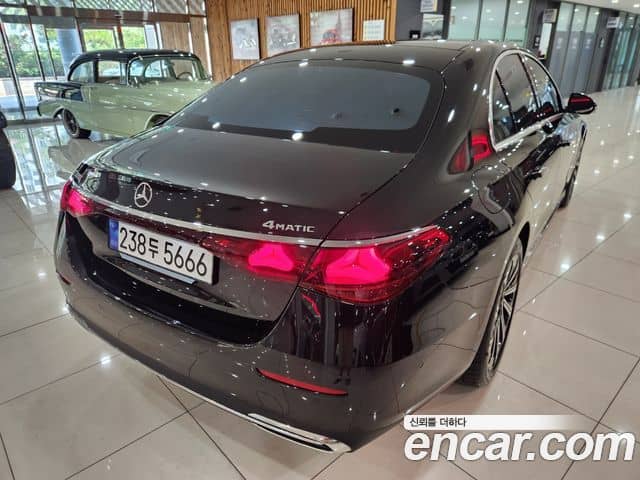 Mercedes-Benz E-Class, 2025