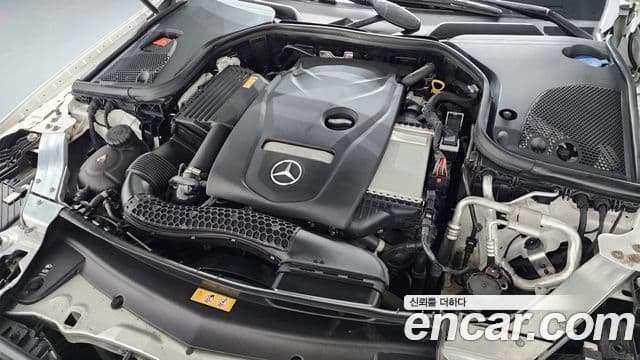 Mercedes-Benz E-Class 2023 — Фото 6/20