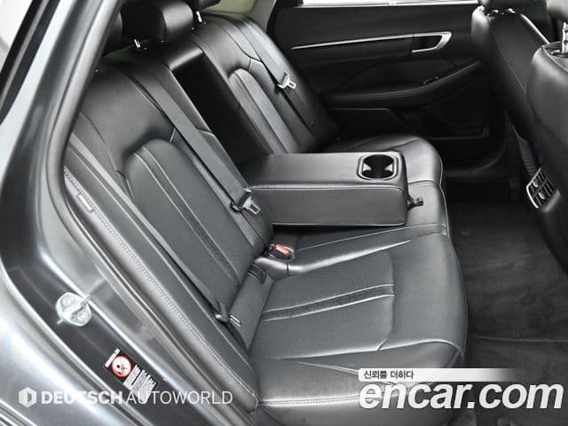 Hyundai Sonata 2022 — ფოტო 12/20