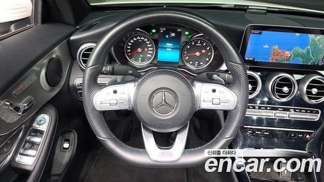 Mercedes-Benz C-Class 2019 — ფოტო 14/20