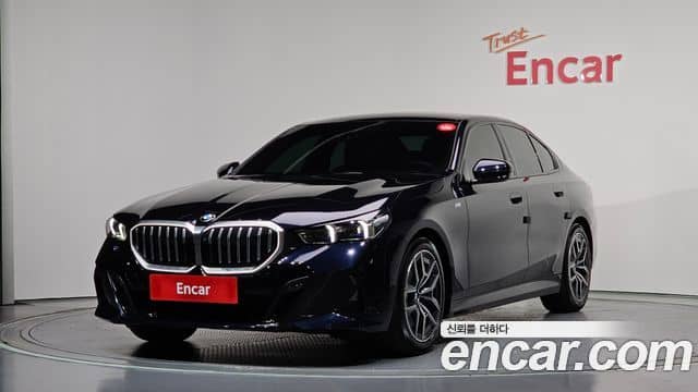BMW 5 Series, 2024
