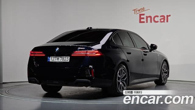 BMW 5 Series 2024 — Şəkil 2/20