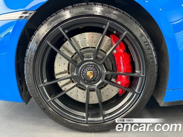 Porsche 911 2022 — Photo 14/20