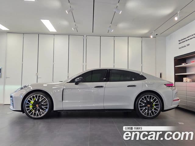 Porsche Panamera 2025 — фото 5 из 12