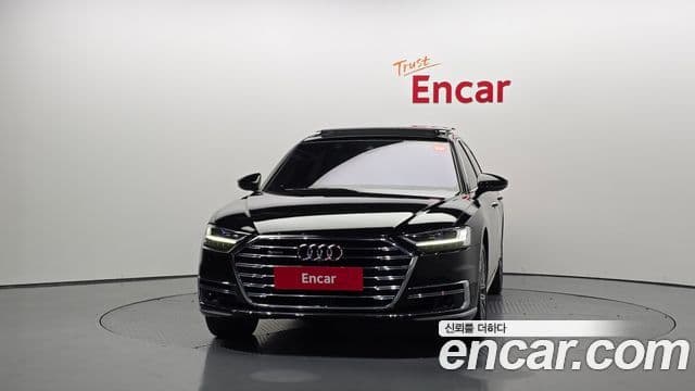 Audi A8 2021 — ფოტო 13/20