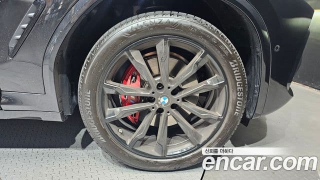 BMW X4 2025 — Photo 10/33