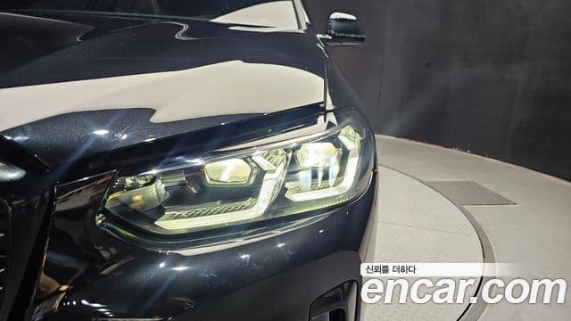 BMW X4 2025 — Photo 20/33