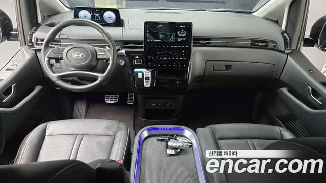 Hyundai Staria 2025 — ფოტო 7/20