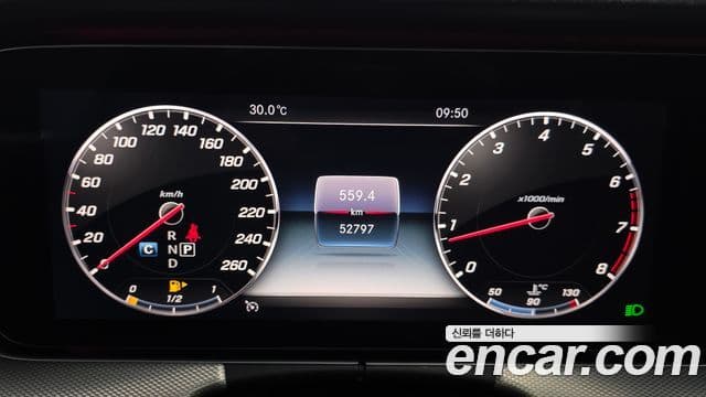 Mercedes-Benz E-Class 2019 — Фото 8/20