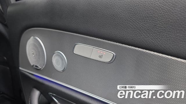 Mercedes-Benz E-Class 2019 — Фото 17/20