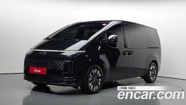 Hyundai Staria 2022 — Фото 1/20