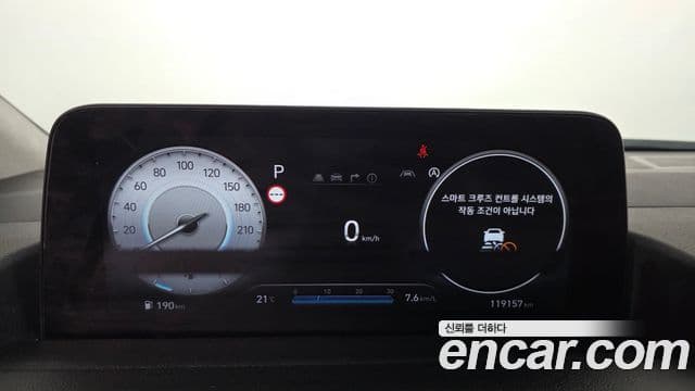 Hyundai Staria 2022 — Фото 8/20