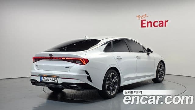 Kia K5 2021 — ფოტო 2/20