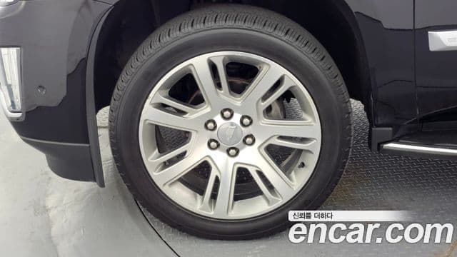 Cadillac Escalade 2018 — Şəkil 5/20
