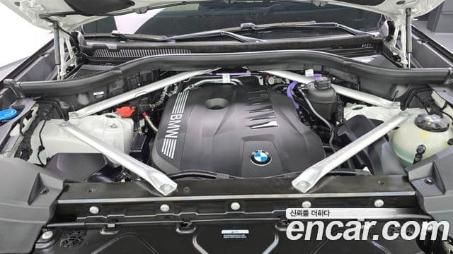 BMW X5 2025 — Photo 31/35