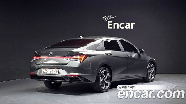 Hyundai Avante 2020 — ფოტო 2/20