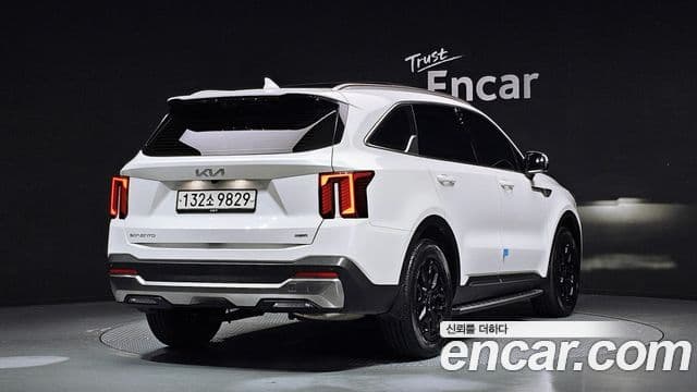 Kia Sorento 2024 — ფოტო 2/20