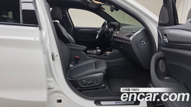 BMW X4 2025 — Photo 20/31