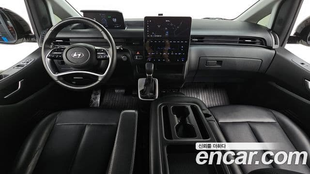 Hyundai Staria 2022 — ფოტო 7/20
