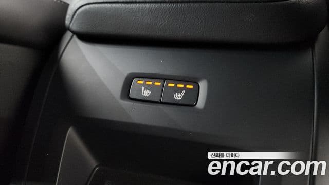 Volvo XC60 2020 — Фото 18/20