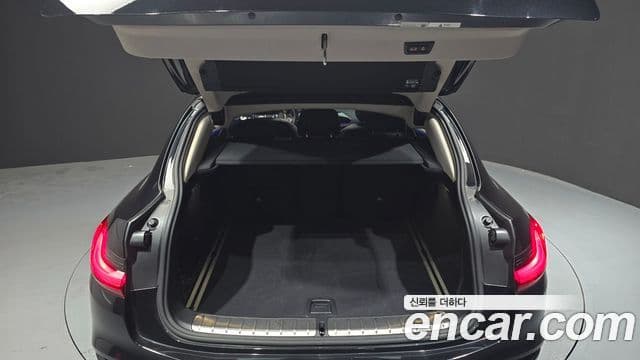 BMW X4 2021 — Photo 23/30
