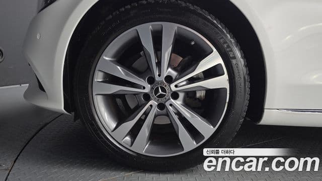 Mercedes-Benz C-Class 2021 — фото 5 из 20