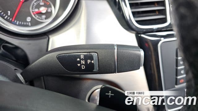 Mercedes-Benz GLE-Class 2018 — фото 8 из 20
