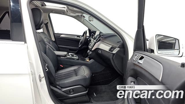 Mercedes-Benz GLE-Class 2018 — Şəkil 11/20