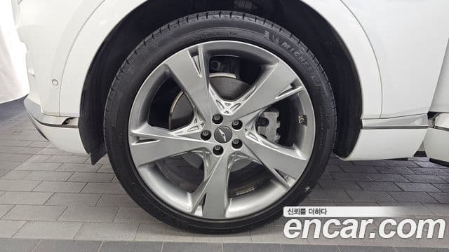 Genesis GV80 2020 — ფოტო 5/20