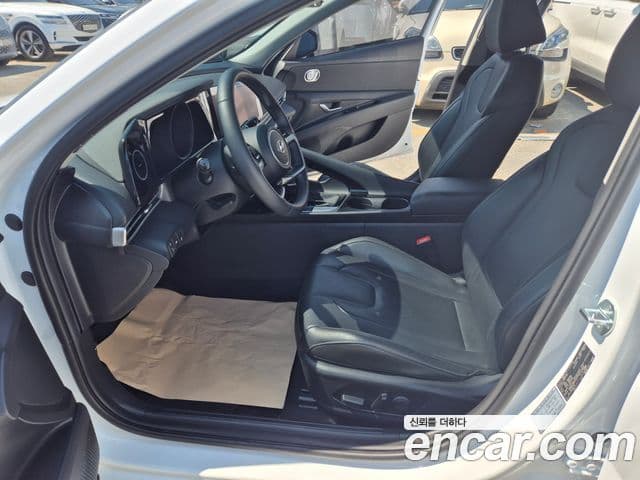 Hyundai Avante 2022 — ფოტო 9/20